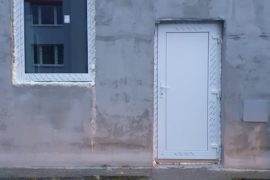 Montáž PVC dverí a okná